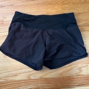Lululemon Speed Up Mid Rised 4” Black Shorts - Size 2 - Barely worn